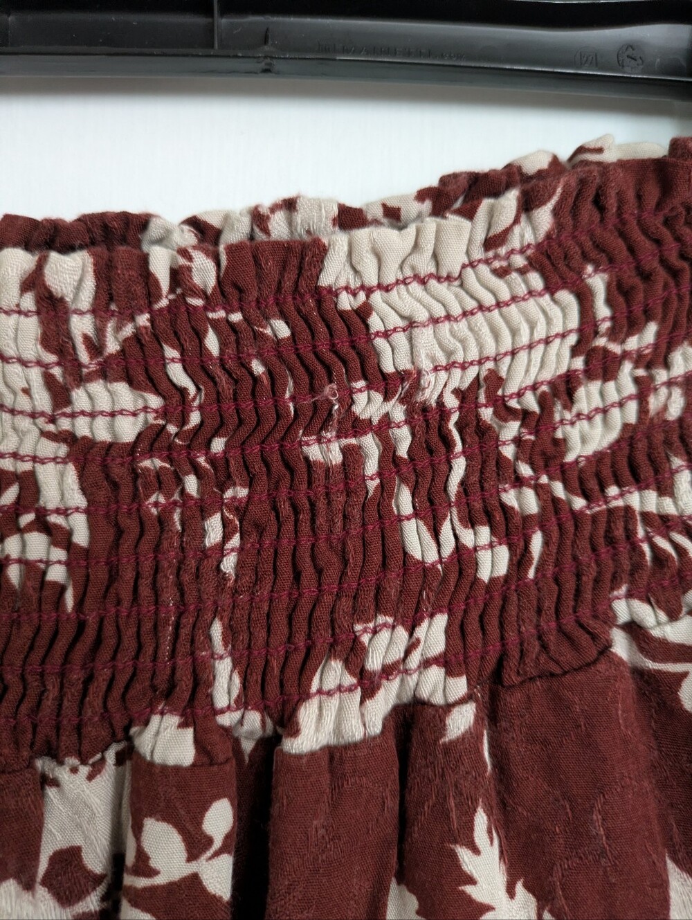 Sozy Mia Midi Skirt Burgundy Cream Floral Pattern Smocked Waist Pockets - Picture 3 of 13